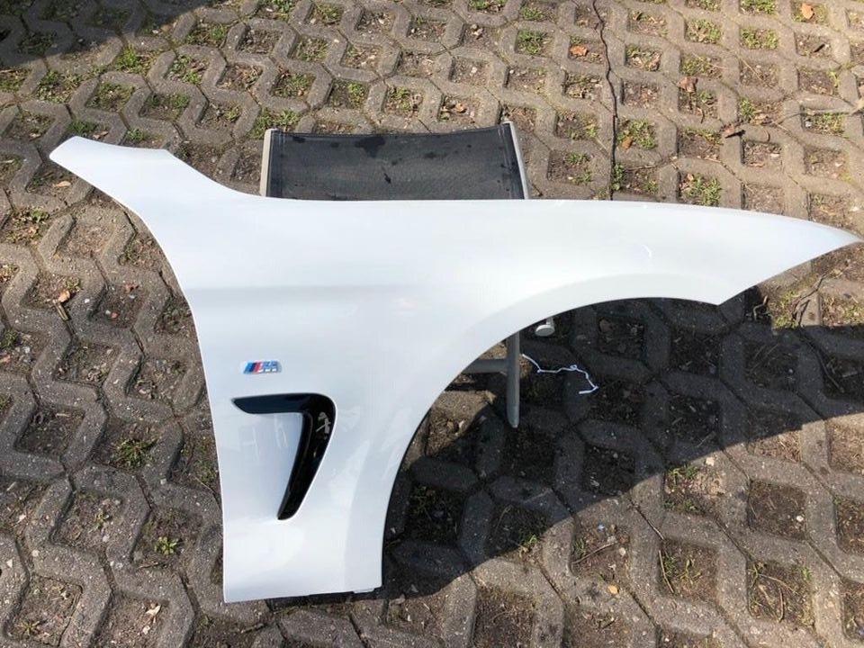 BMW F32 – højre forskærm i hvid med bule, uden Air Breather og emblem