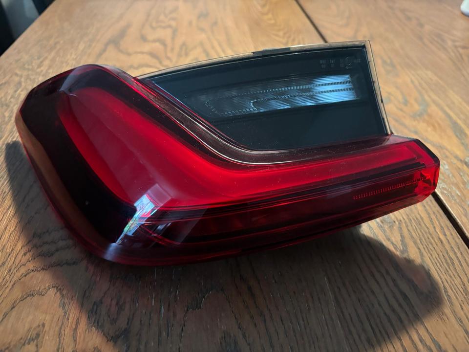 BMW G21 Touring – venstre ydre LED-baglygte 5A3BC71 ECE, uprøvet