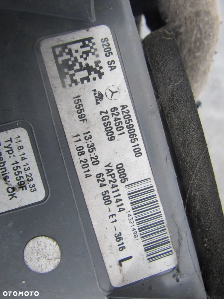 Mercedes C-Klasse S205 – venstre ydre baglygte, A2059065100