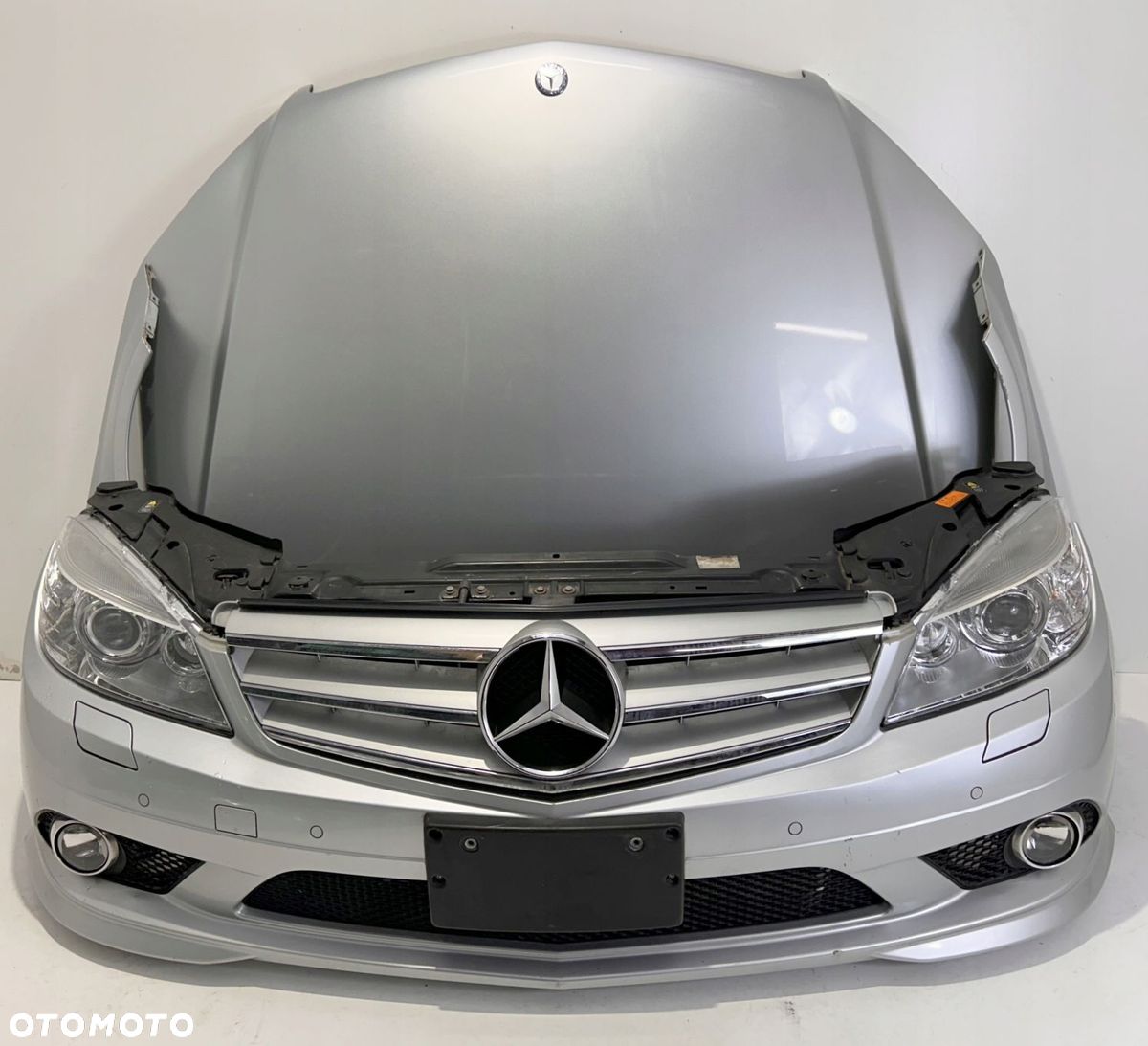 Mercedes-Benz C-Klasse W204 AMG – frontsæt med bi-xenon