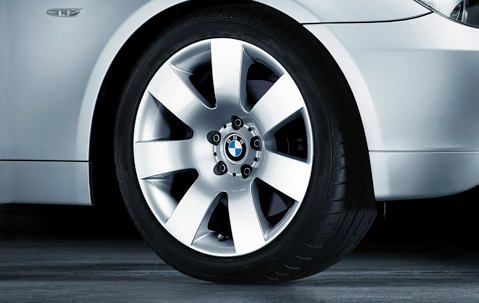 BMW OE 36116760616 – 5 Series E60, 5 Series E60 LCI, 5 Series E61 18″ – originale fælge