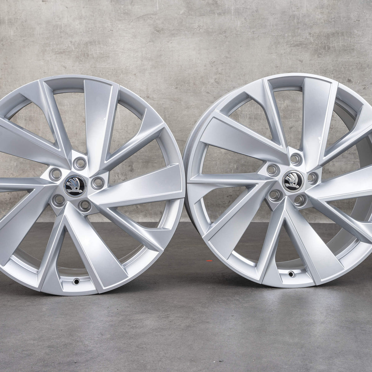 Škoda Enyaq Vega 20″ originale fælge – sæt med 4 – foto 2