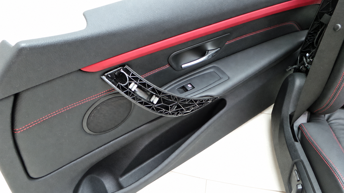 BMW F33 Cabriolet – sorte lædersportsæder for/bag med el og sædevarme, uden airbags og seler – foto 2 af 4