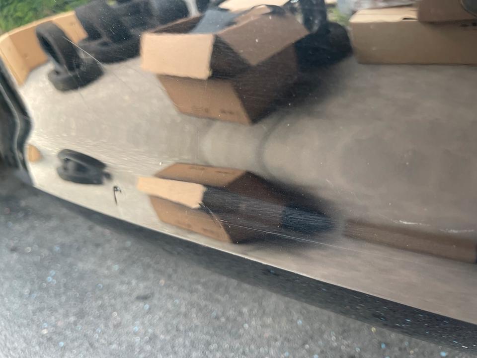 BMW G21 Touring før LCI – sort bagkofangerskal 7428002 med ridser – foto 3