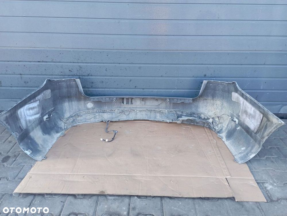 Mercedes C-Klasse S205 – standard bagkofanger med PDC, farve 792