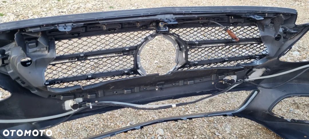 Mercedes W205 forkofanger A2058850125 – grillens bagside og PDC-ledning