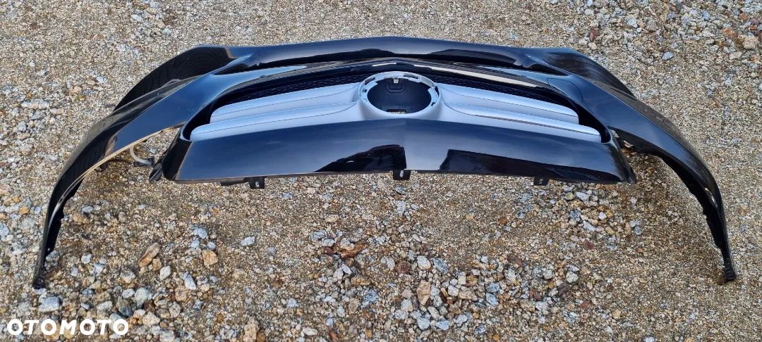 Mercedes W205 forkofanger A2058850125 – øvre kant og grill uden stjerne