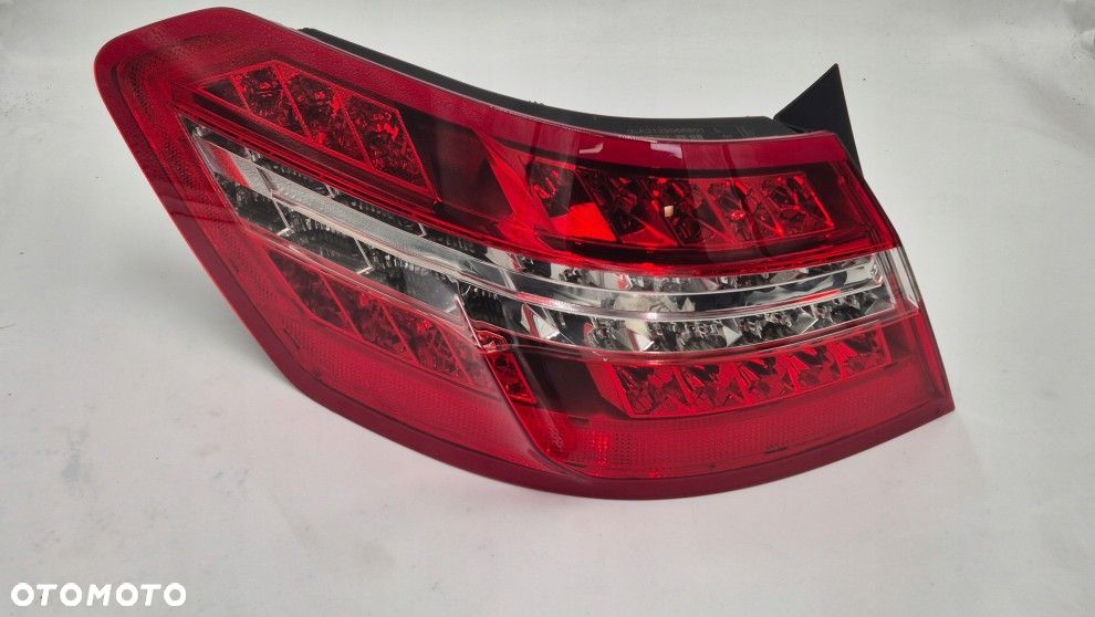 Mercedes E-Klasse W212 sedan – venstre ydre LED-baglygte