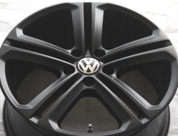Volkswagen Mallory 18″ – 5K0601025P – 4 fælge uden dæk