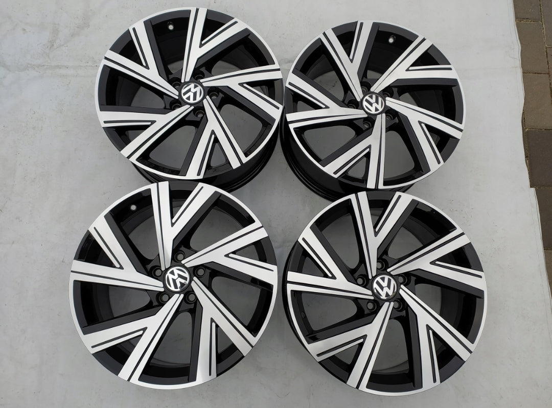 VW GOLF 18"
