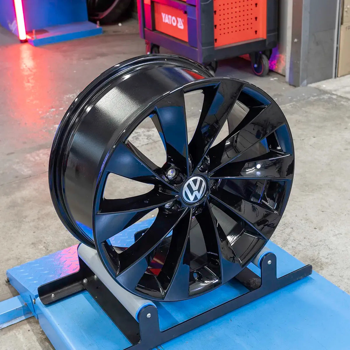 Volkswagen Interlagos 18″ – 3C8601025D – 4 fælge uden dæk – foto 4