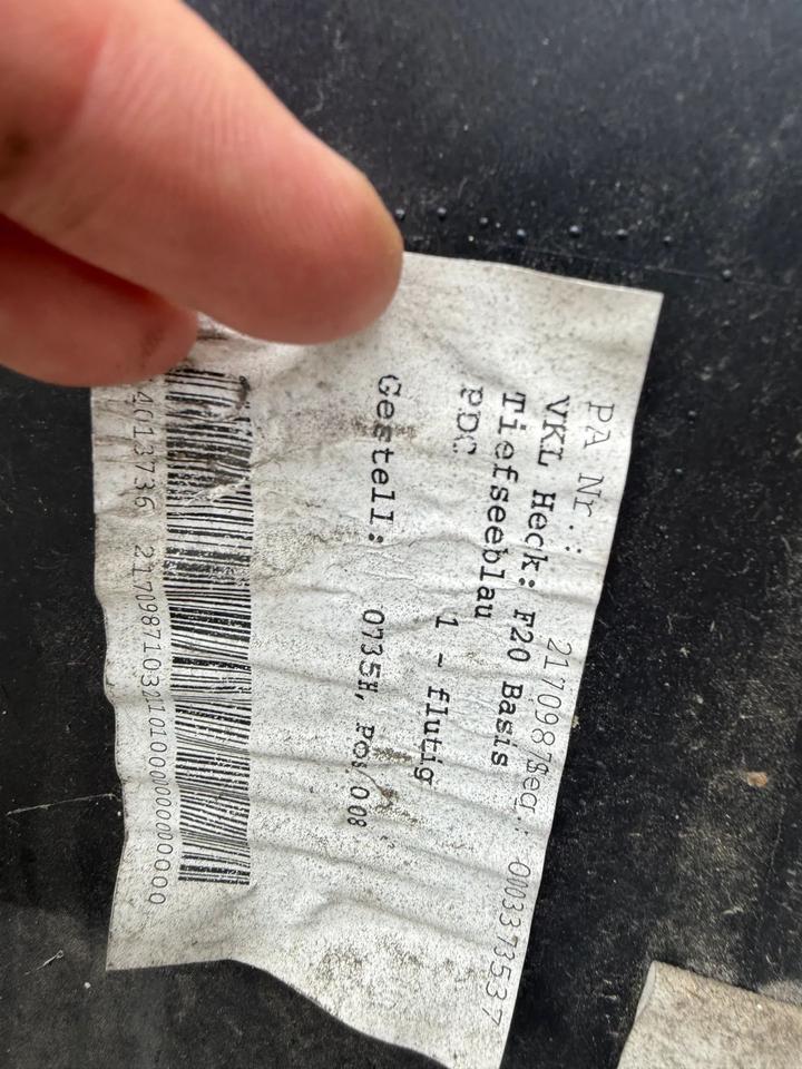 BMW F20/F21 før LCI – standardbagkofanger i A76 med PDC og ledningsdele – konkret del, foto 6
