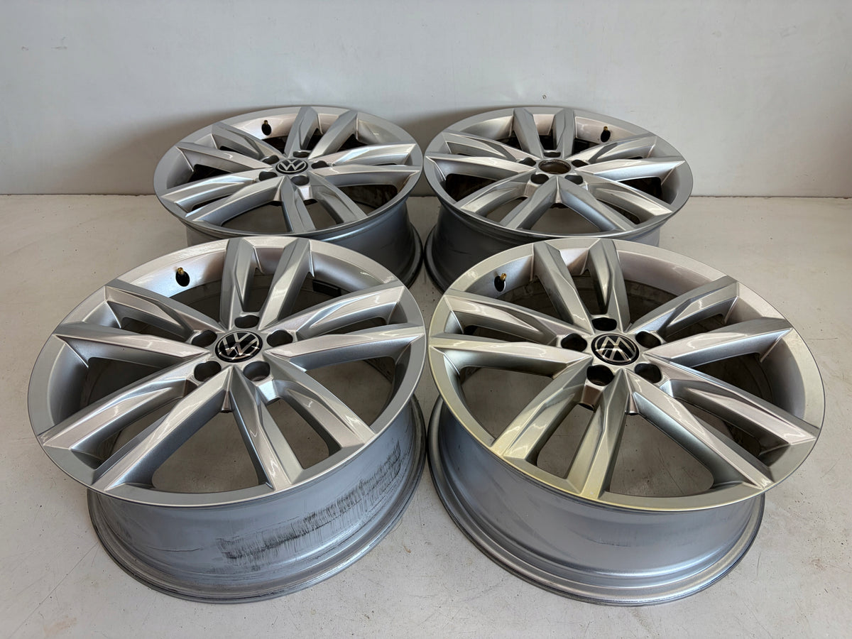 Volkswagen Polo 17″ – 2G0601025B – 4 fælge uden dæk