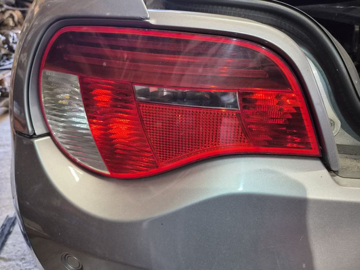 BMW Z4 E85 LCI – venstre baglygte, rød/klar
