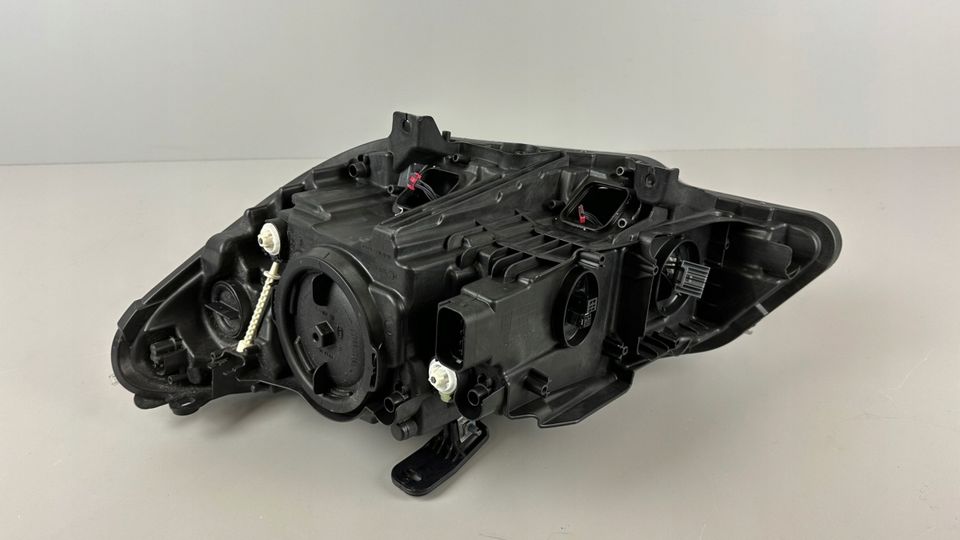 BMW Z4 E89 LCI – højre bi-xenonforlygte ECE 7348940-07 uden styreenhed