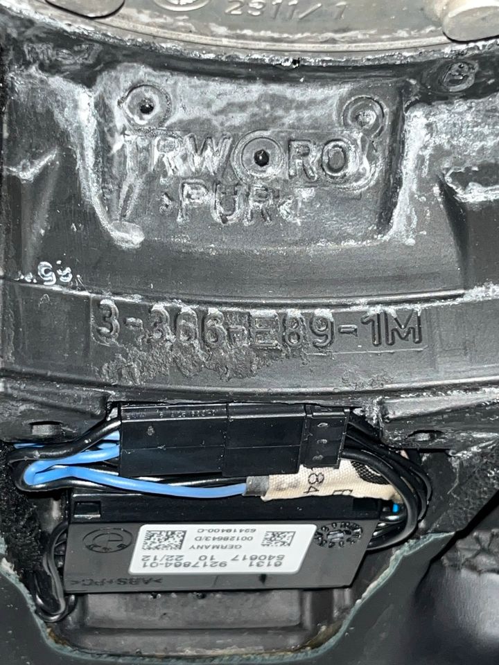 BMW Z4 E89 M-læderrat, løst – uden airbag og knapper, med læderskade – originalfoto 7