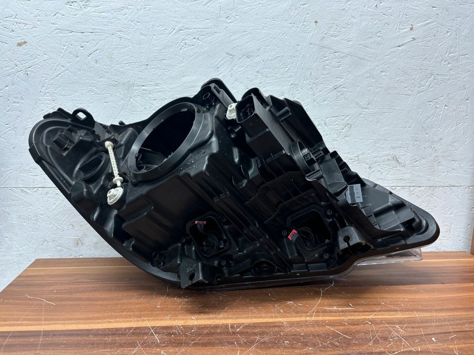BMW Z4 E89 LCI – venstre bi-xenonforlygte ECE 7303249-07 uden moduler