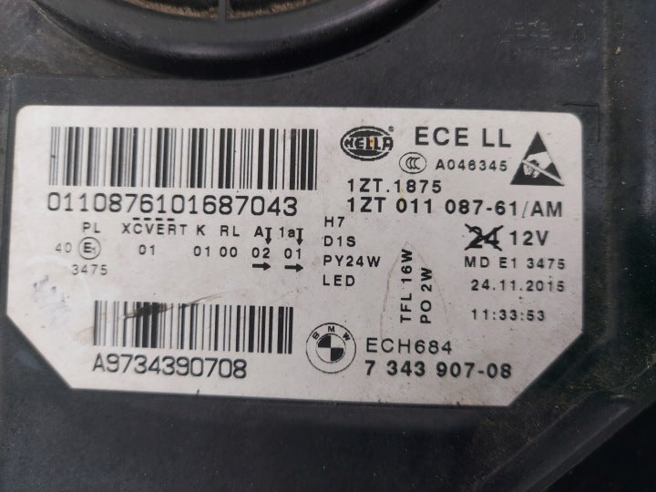 BMW F10/F11 LCI venstre bi-xenon Dynamic-forlygte – EU, 7343907-08 uden moduler – originalfoto 4; brugsspor og manglende moduler bevaret