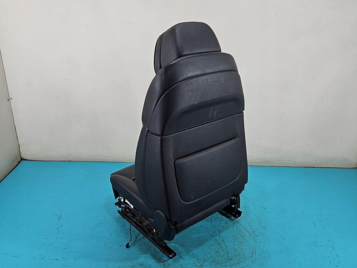 BMW F11 Touring 2012 – sort lædersædesæt med forvarme – til renovering – konkret sæt og slitage, foto 7