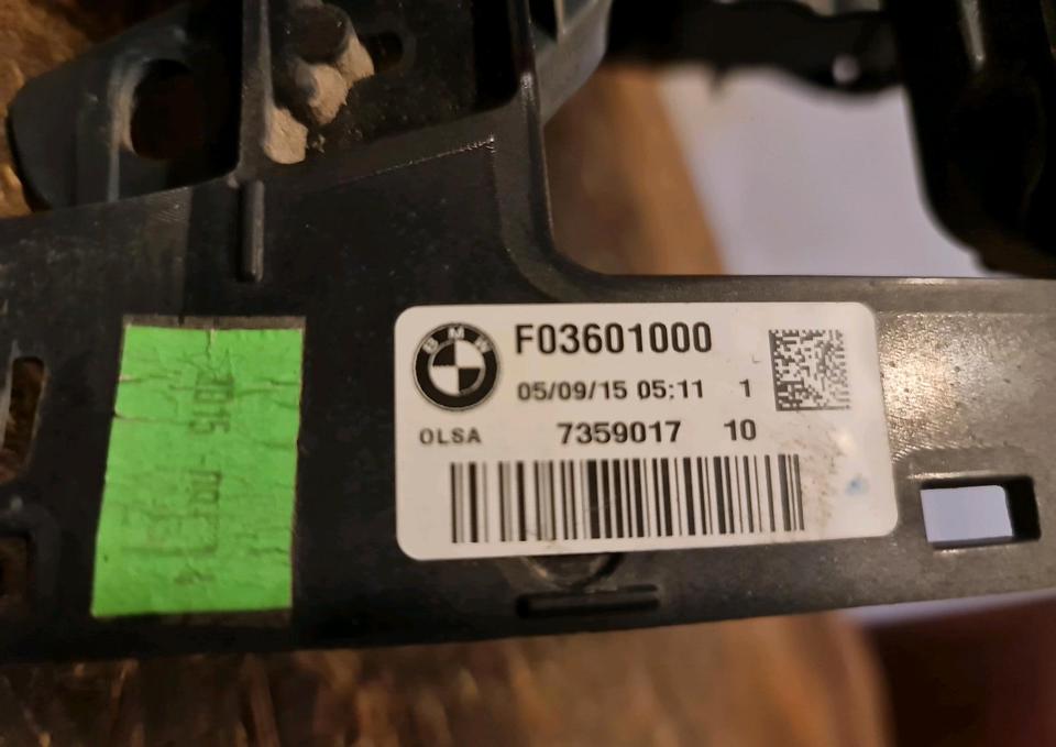 BMW F20/F21 LCI – venstre udvendig baglygte, 7359017-10, med glasmærker – dokumentationsfoto 3