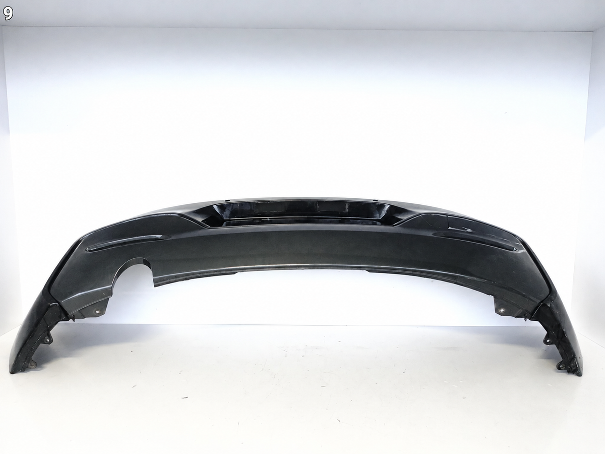 BMW F20/F21 LCI M-Sport – sort bagkofanger med diffusor, 4 PDC-huller – konkret brugt del 3