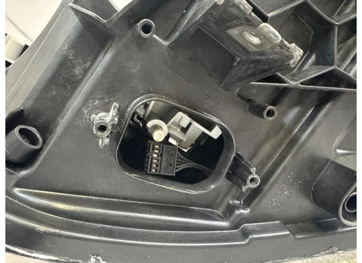 BMW F20/F21 LCI – højre ikke-adaptiv LED-forlygte EU, 7435778-02, uden moduler – dokumentationsfoto 3