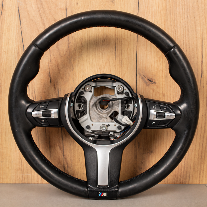BMW F30/F31 M-sportsrat med varme og vibration – uden airbag og skiftepaler