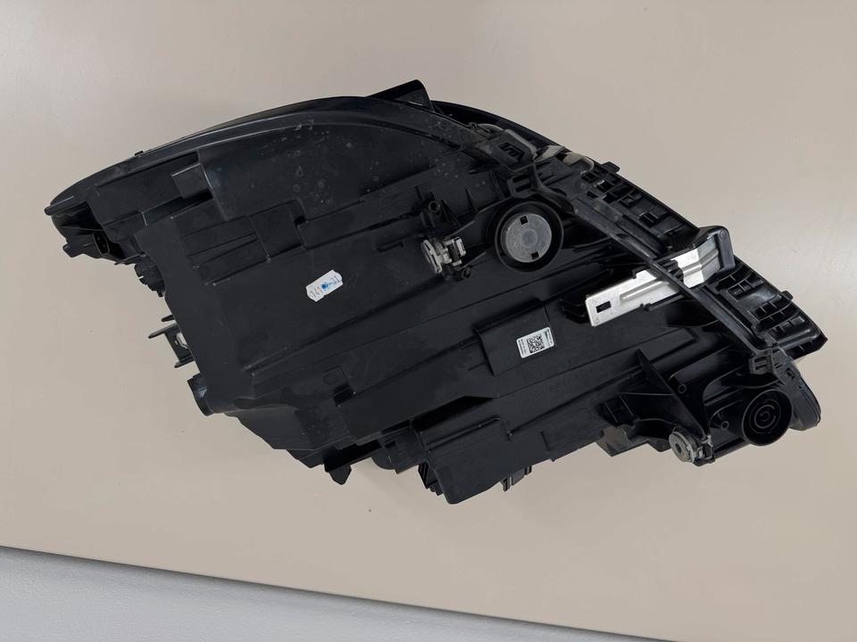 BMW F40 – højre LED-forlygte EU/LHD, 63119482808-08 – originalfoto 7