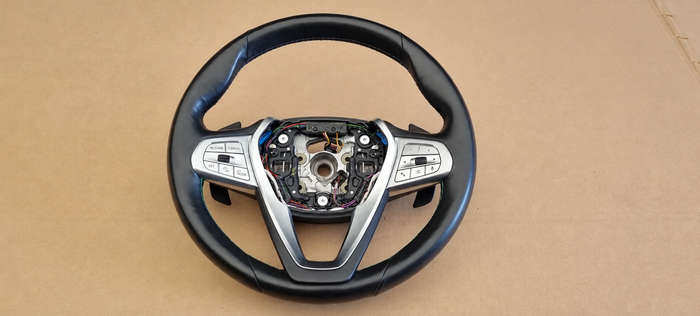 BMW X7 G07 Alpina XB7 LCI – læderrat med skiftepal, uden airbag