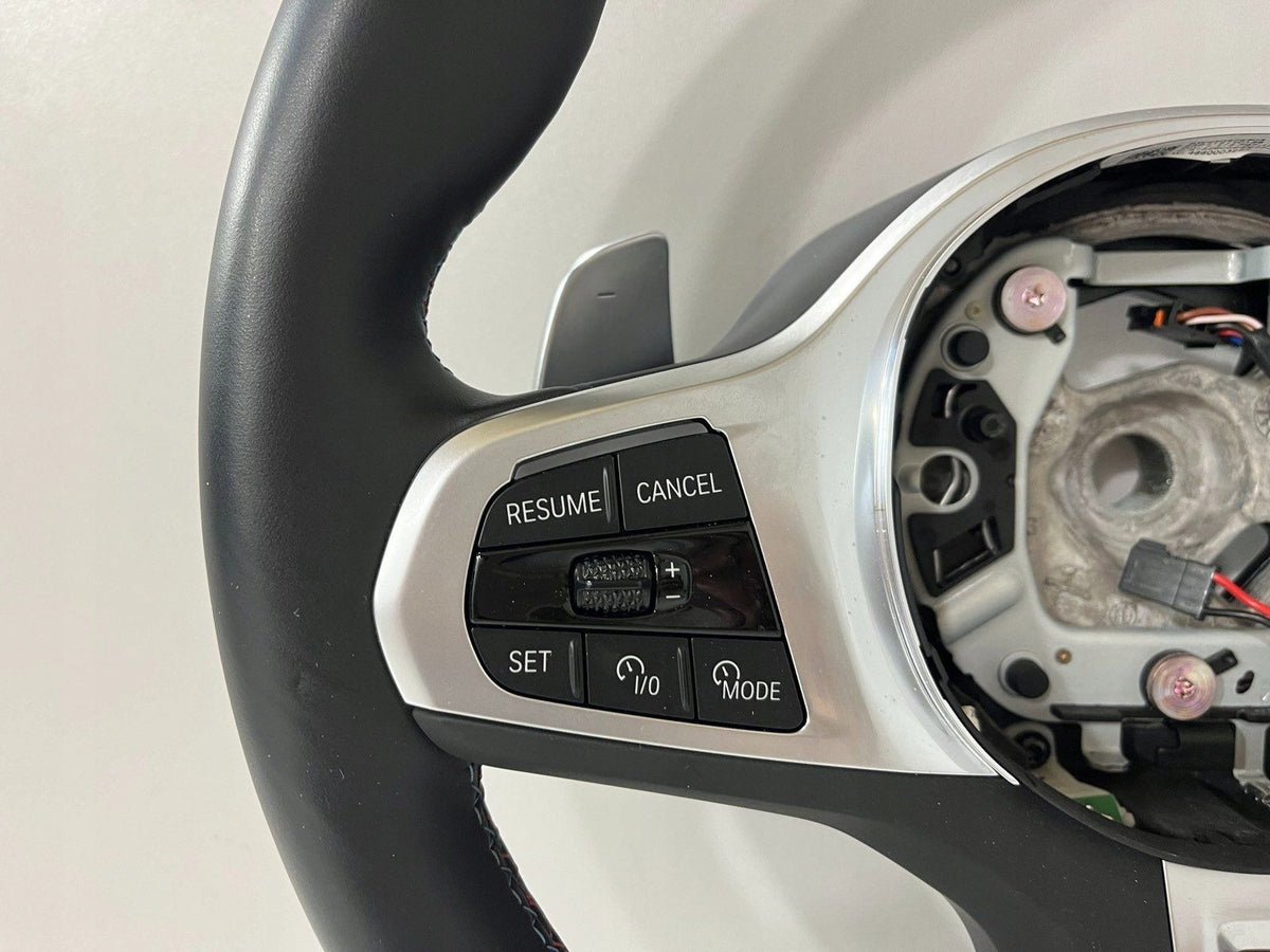 BMW X7 G07 M-sportsrat uden airbag – originalfoto 2, brugsspor bevaret
