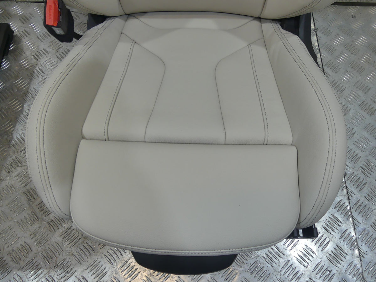 BMW Z4 G29 el-sportssæder og interiørsæt – elfenbenshvid Vernasca, memory, uden airbags – foto 11 af den konkrete del