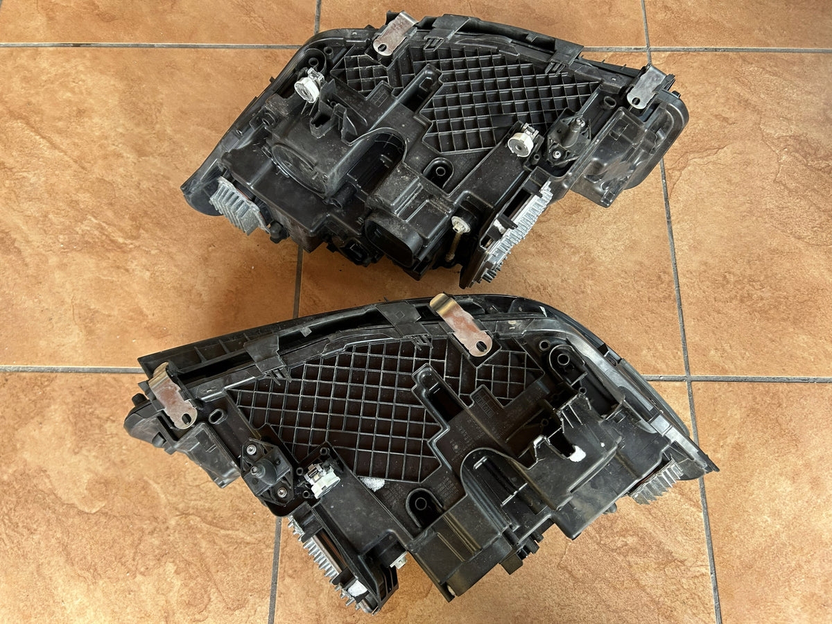 BMW G30/G31 LCI – sorte EU Adaptive LED-forlygter med moduler, par – brugt – uændret originalfoto 14