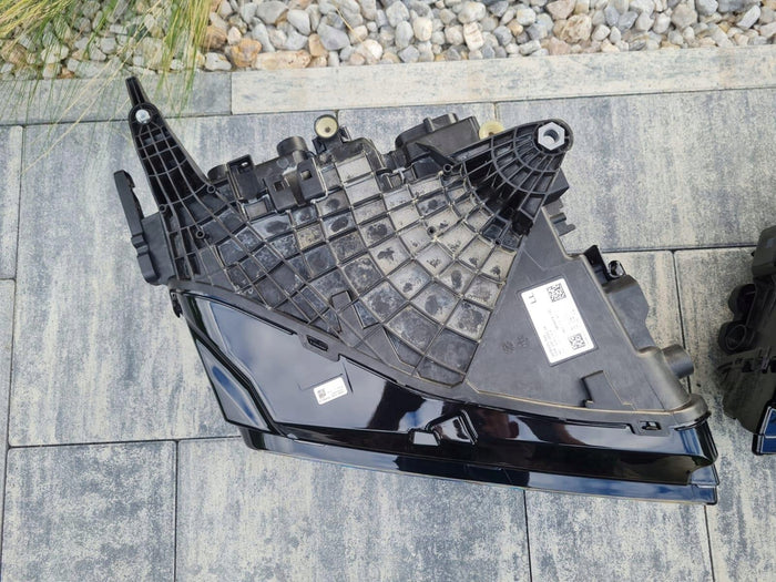 BMW 7-serie G70 – højre Base LED-forlygte, EU, 5B33EF4-01 – uden moduler