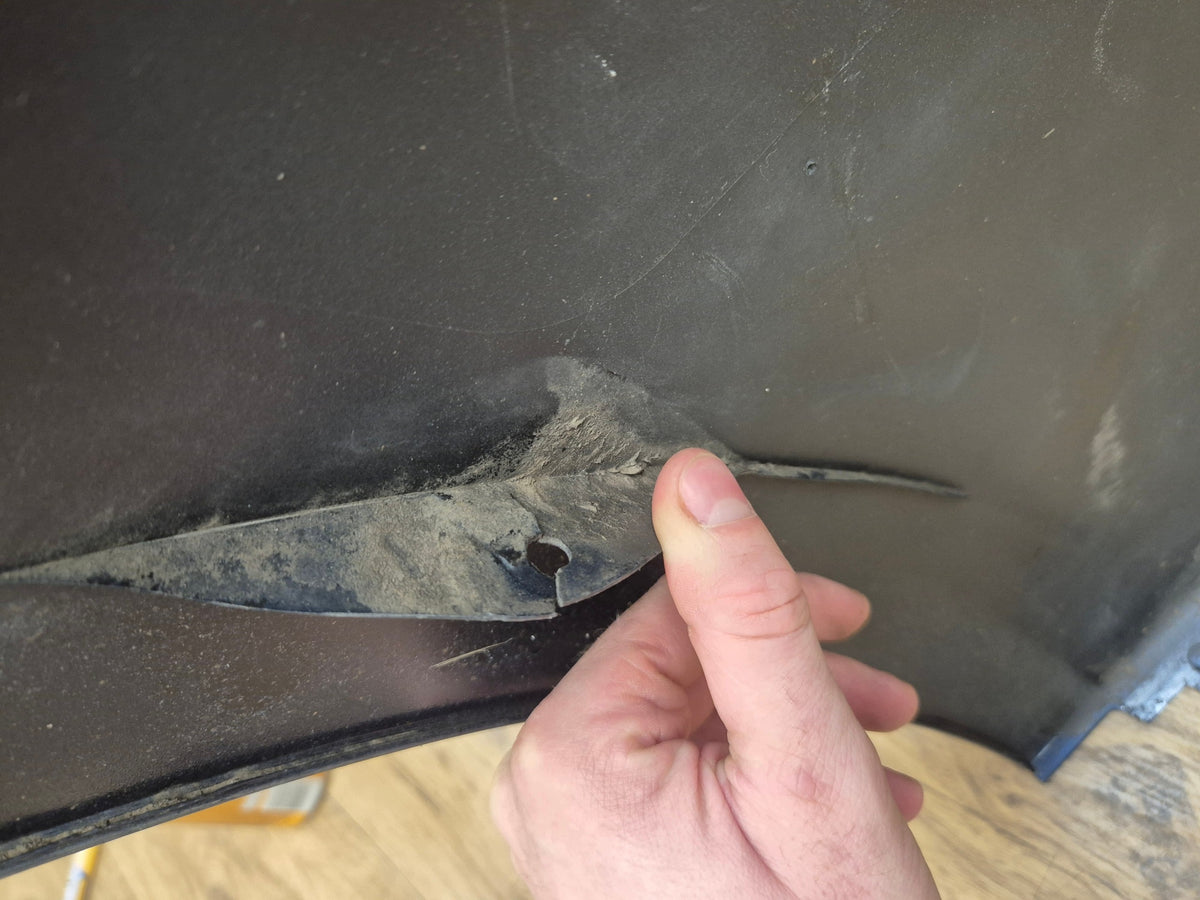 BMW 6-serie F06/F12/F13 – M-Sport bagkofanger, A76, med diffuser – skadet beslag – foto 3