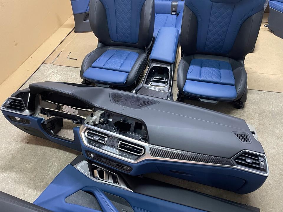 BMW G22 coupé – blå/sort sportsindtræk med for-/bagsæder og beklædninger
