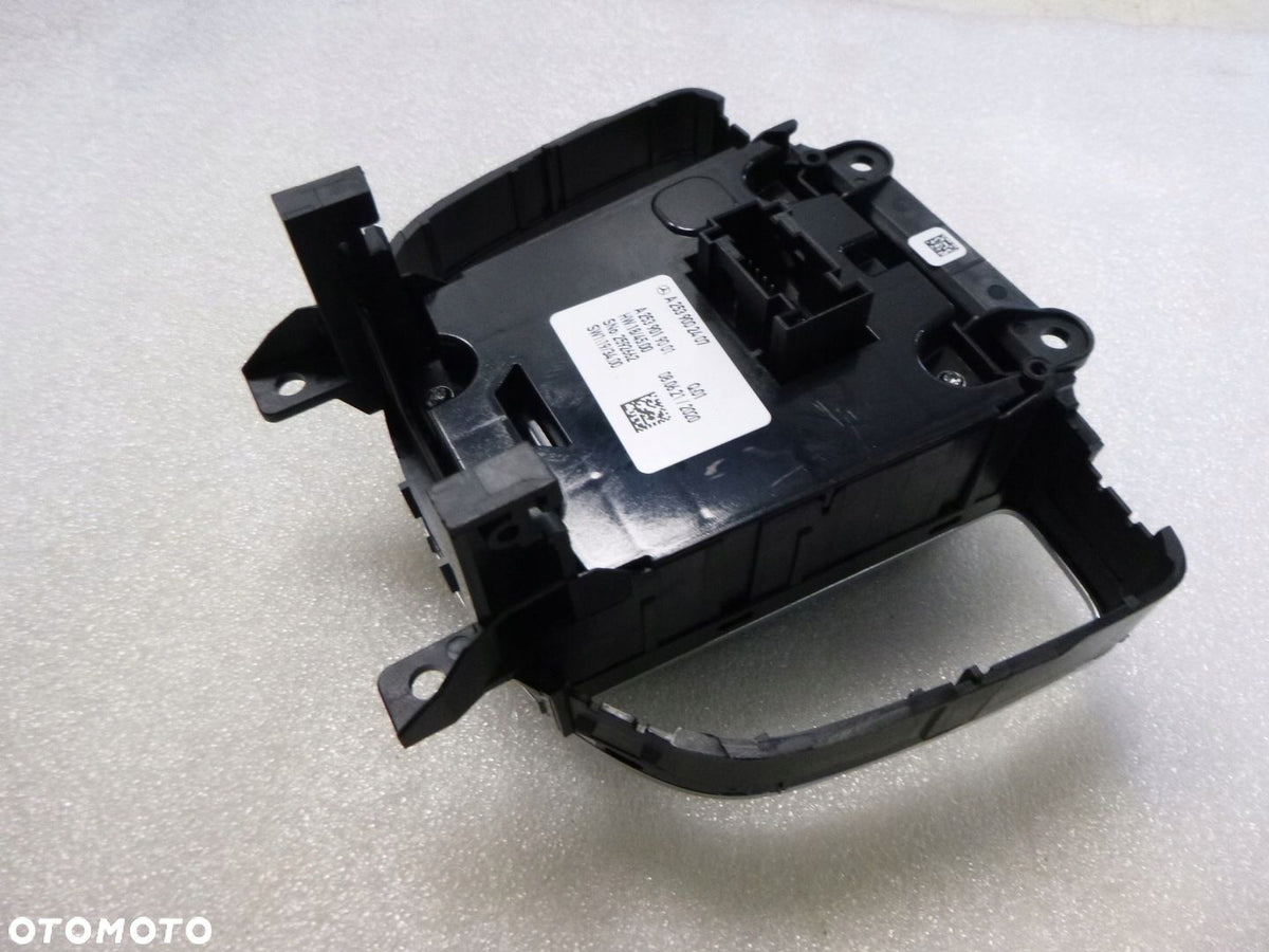 Bagside og stik på touchpad A2539002407 til Mercedes GLC 253 facelift
