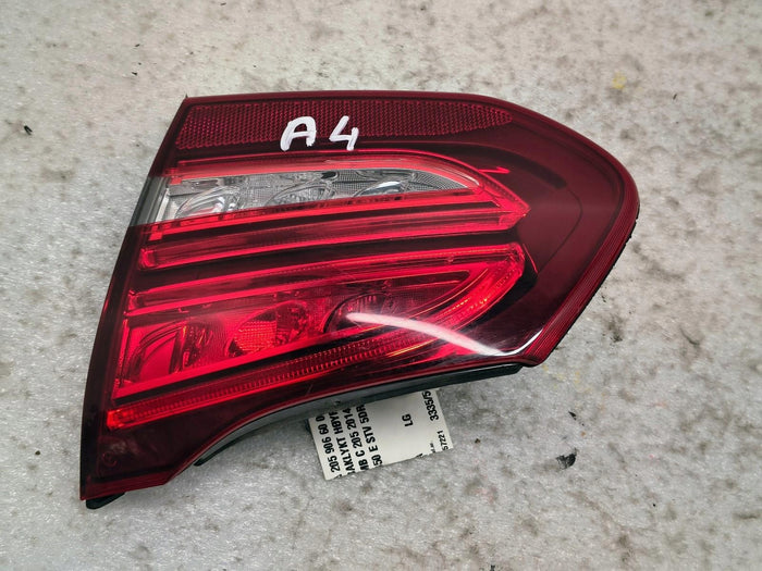 Mercedes C-Klasse S205 – højre indre LED-baglygte, A2059066000