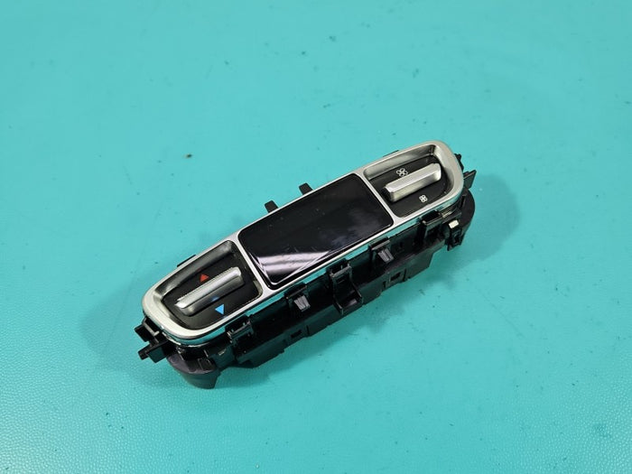 Mercedes E-Klasse S213 2018 – bageste klimapanel, A2139055207