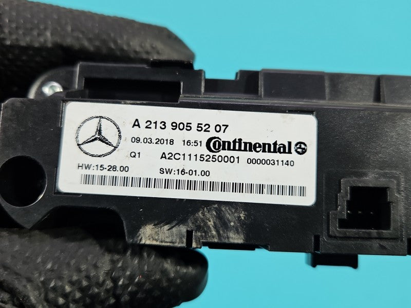 Mercedes-Benz og Continental-mærkat A2139055207 dateret 09.03.2018