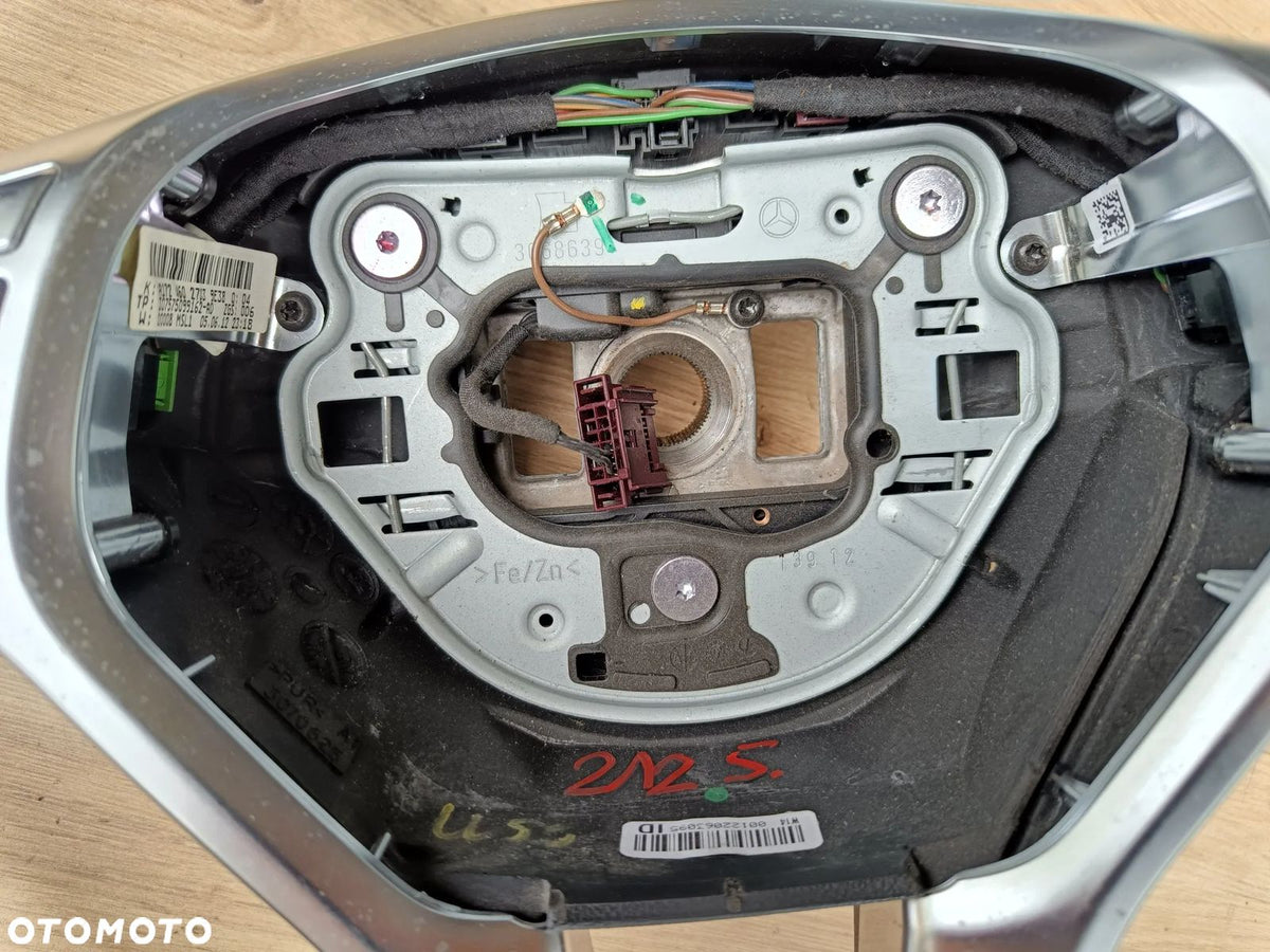 Mercedes-rat – mærkat A1724602703 9E38 Q04 ZGS005 og montering uden airbag