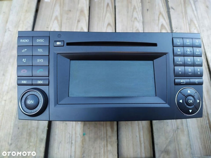 Mercedes W211 – original radio med skærm, A2118705794 MN3830