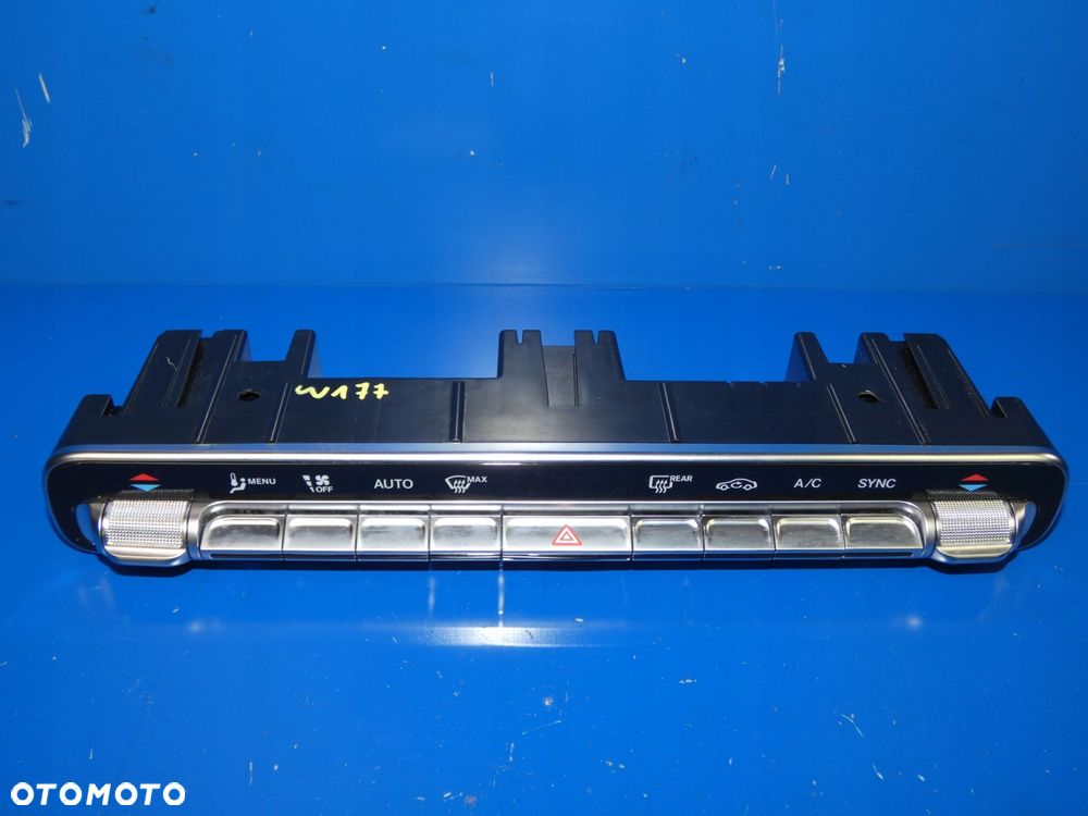Mercedes A-Klasse W177 – originalt klimapanel, A2479056803