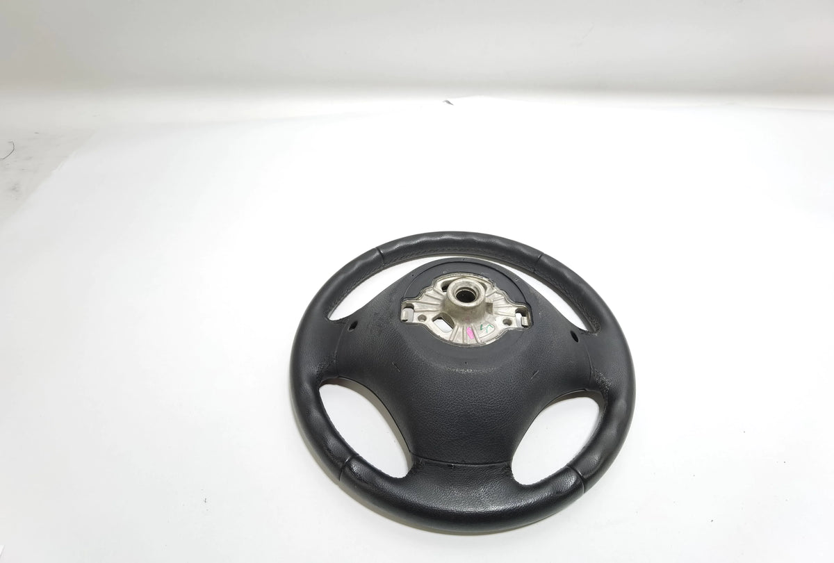 BMW F20/F21 standardlæderrat med multifunktion og LIM – uden airbag, 6854753 – originalfoto 2, faktisk stand bevaret