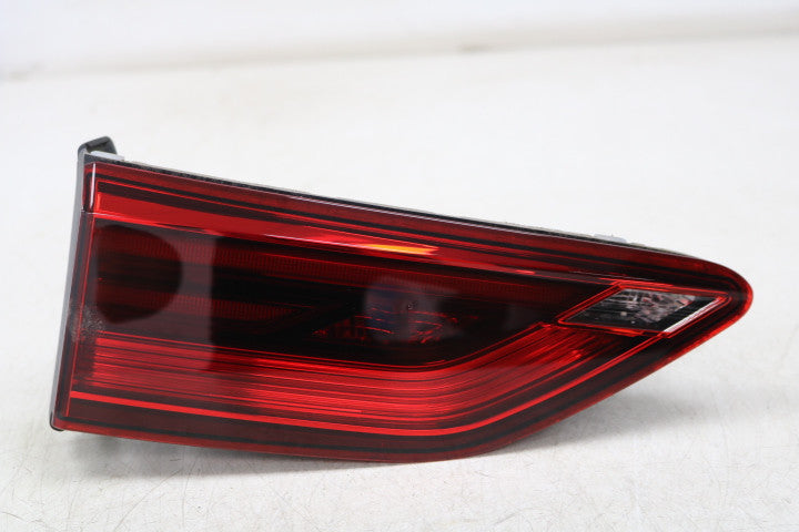 VW Golf 8 venstre LED-baglygte i bagklap – 5H0945093C, brugt