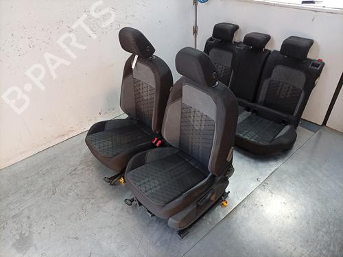 VW Taigo R-Line sædesæt i Alcantara og stof – 2G0881405AN, brugt