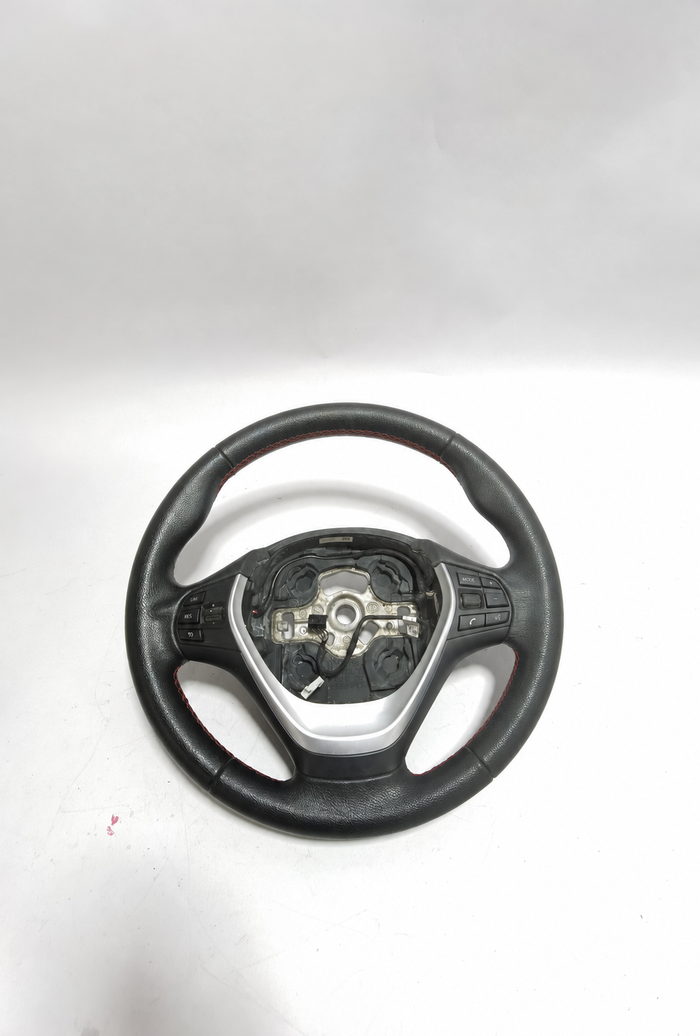 BMW F20/F21 sportsrat med røde syninger og LIM/RES-knapper – uden airbag, 6863342