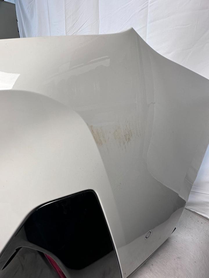 BMW X4 G02 LCI M-Sport – bagkofanger i Alpinweiß 300 med diffuser og reflektorer – foto 2