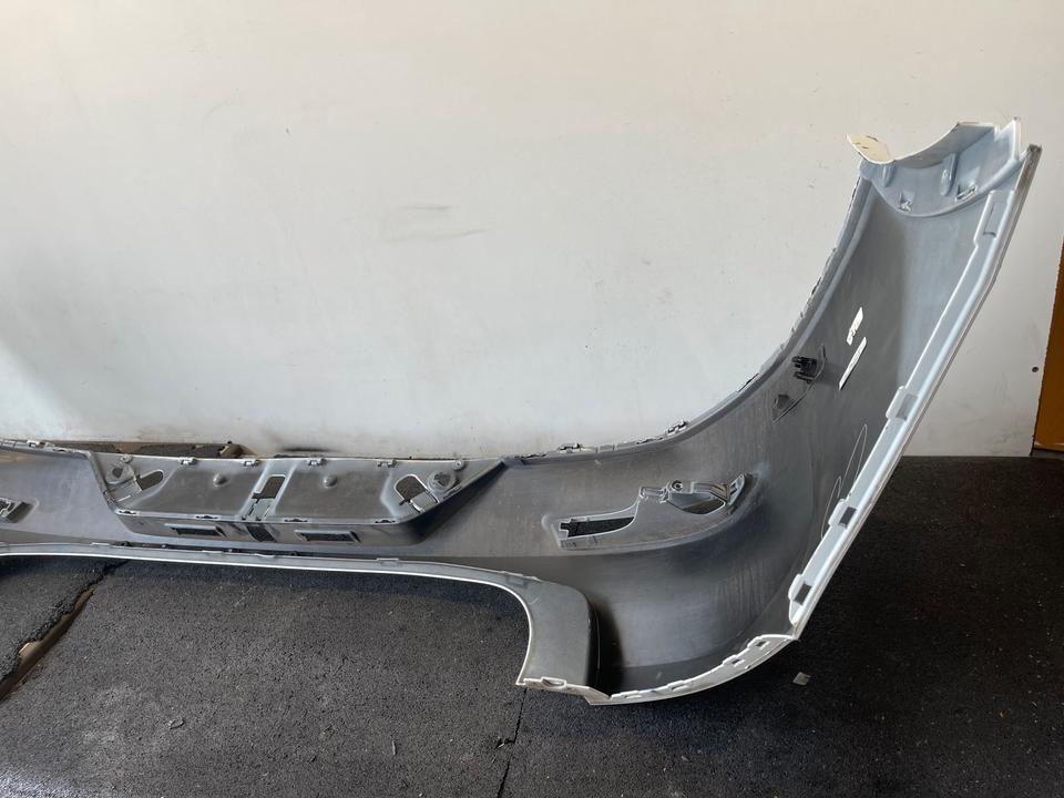 BMW X4 G02 LCI – hvid bagkofangerskal, EU-mærket 9451146, med lakskader – foto 4