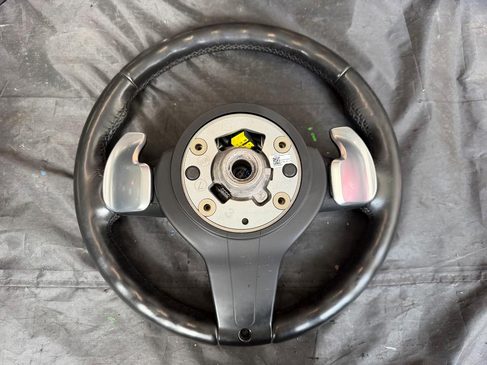 BMW F20/F21 M-rat med skiftepal, multifunktion og annonceret varme – originalfoto 3, faktisk stand bevaret