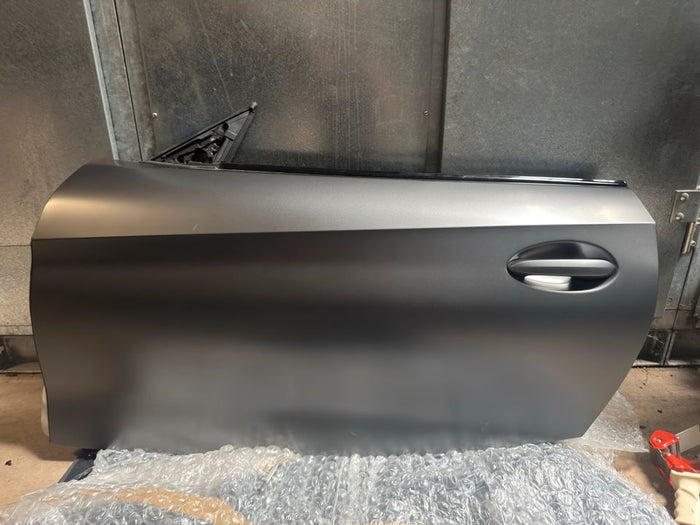 BMW Z4 G29 venstre dør i Frozen Grey – med udvendigt greb, lakridser